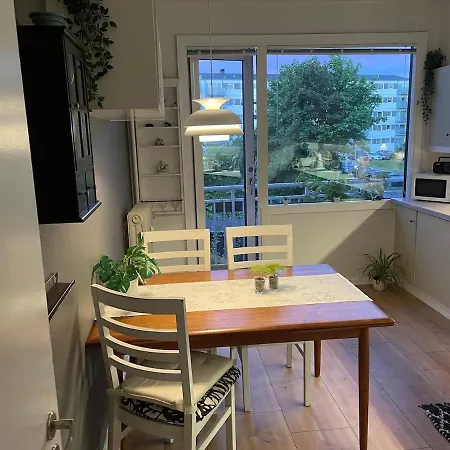 Cosy 40 M From Station * Fredericia